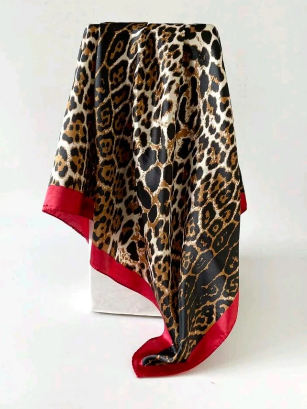 Artisan bold leopard